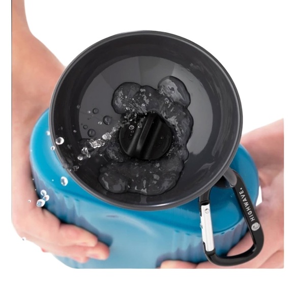 Highwave AutoDogMug Growler 44oz Blue | Portable Dog Water Bottle - Picture 3 of 9